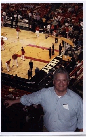 Date this voluptuous United States man Oliver from Miami US2772