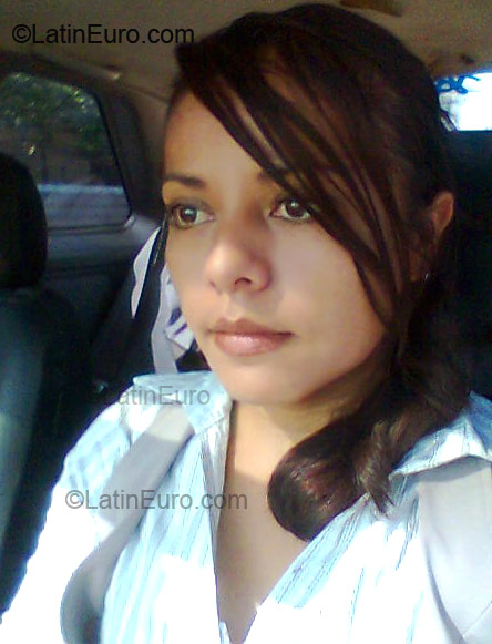 Date this nice looking Mexico girl Maggy from Tamaulipas MX64