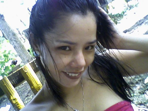 Date this lovely Philippines girl Julliet from Cebu PH148