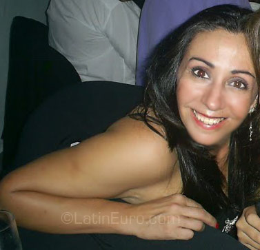 Date this attractive Brazil girl Claudia Marina from Sao Paulo BR1447