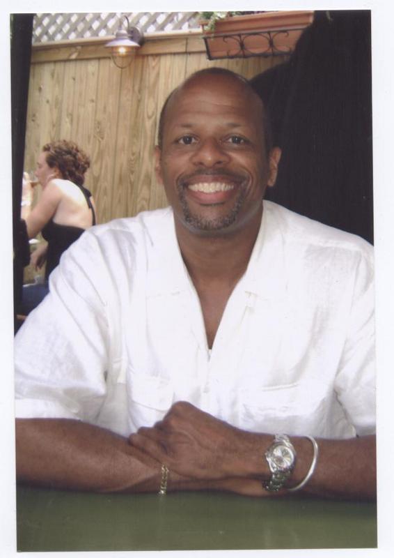 Date this funny United States man Chris from New York BR1451