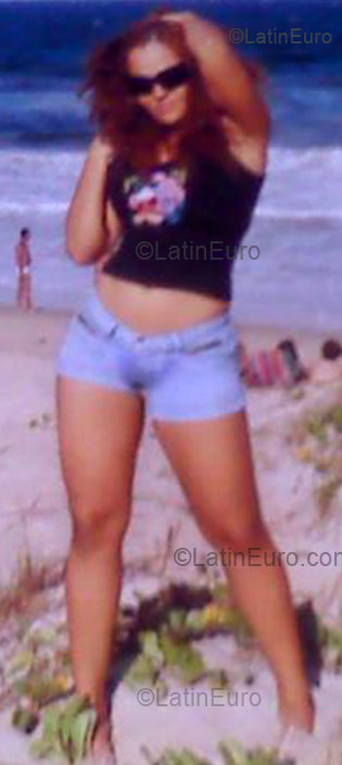 Date this stunning Brazil girl Lucian from Rio De Janeiro BR1467
