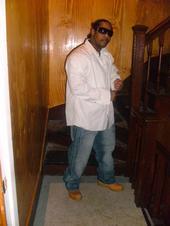 Date this young United States man Alphonsus from Boston US3355