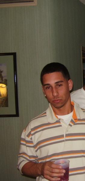 Date this young United States man Spanishfly from Ventura US3381