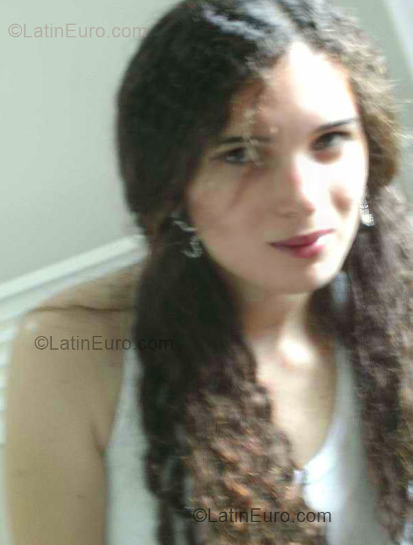 Date this fun Brazil girl Janilcecia from Rio De Janeiro BR1522