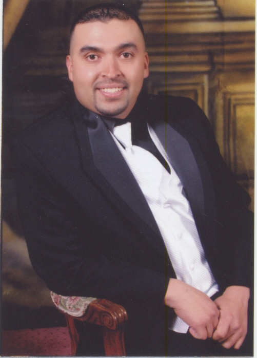 Date this foxy United States man Gustavo from Los Angeles US3633
