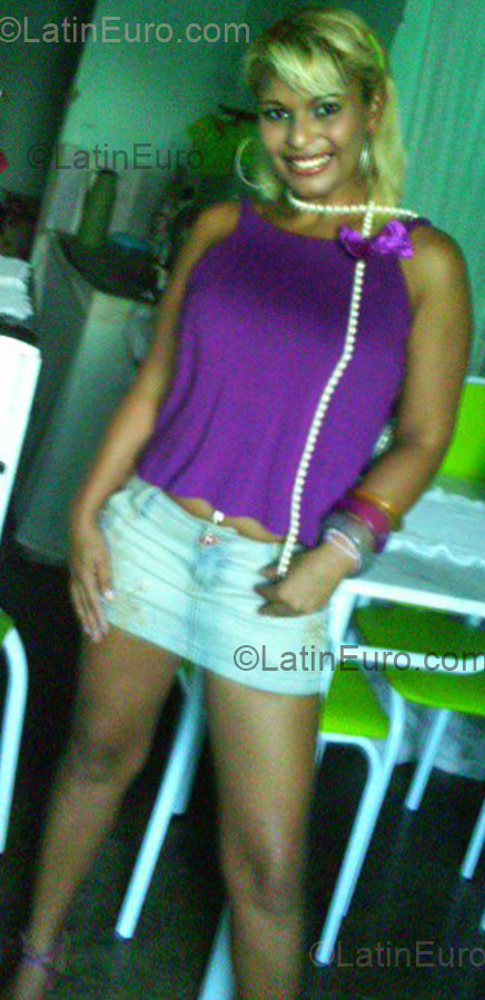 Date this sultry Brazil girl Fracisca Maria from Potengi BR1627