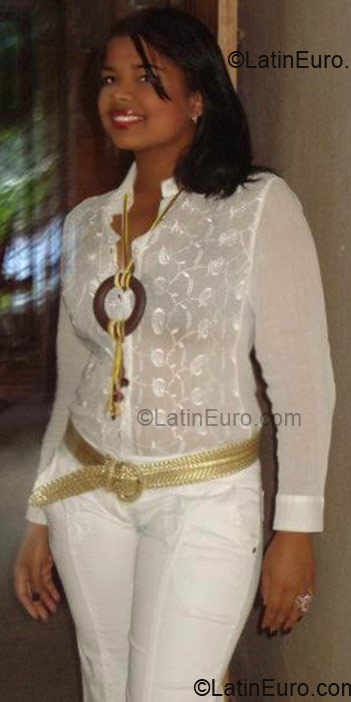 Date this tall Dominican Republic girl Anabel from Santiago DO1549