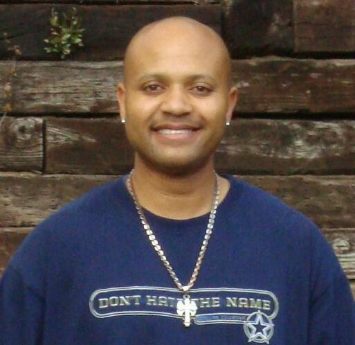 Date this pretty United States man Dennis from Gulfport US3733