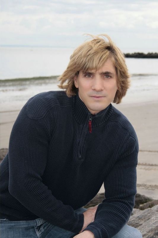 Date this beautiful United States man J_oshear from Bedford US3762