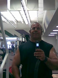 Date this athletic United States man US4030 from Bonner Springs US4030