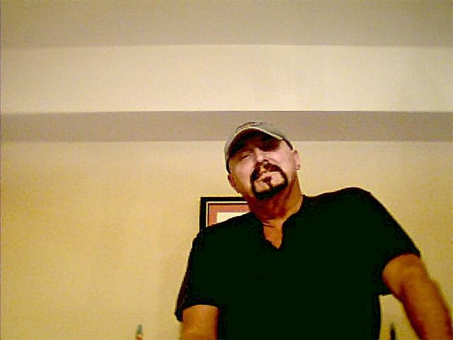 Date this georgeous United States man Hobogem from Annandale US4084