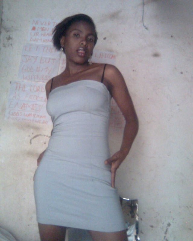 Date this stunning Uganda girl Komwaka from Kampala UG16