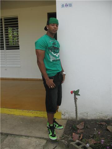 Date this hot Dominican Republic man Rafael from Santo Domingo DO1902