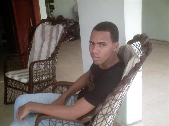 Date this stunning Dominican Republic man Eri_pao123hotma from Santo Domingo DO1907