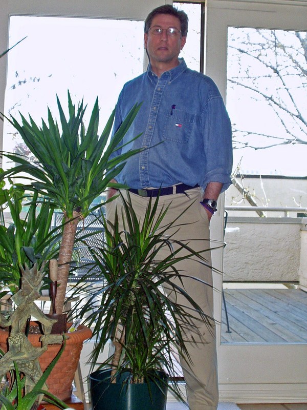 Date this gorgeous United States man Brad from Kansas City US4235