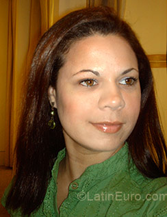 Date this beautiful Brazil girl Renata from Sao Paulo BR1922