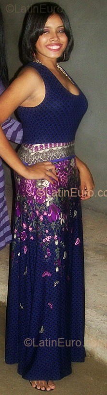 Date this athletic Brazil girl Nadia from Goiania BR1964