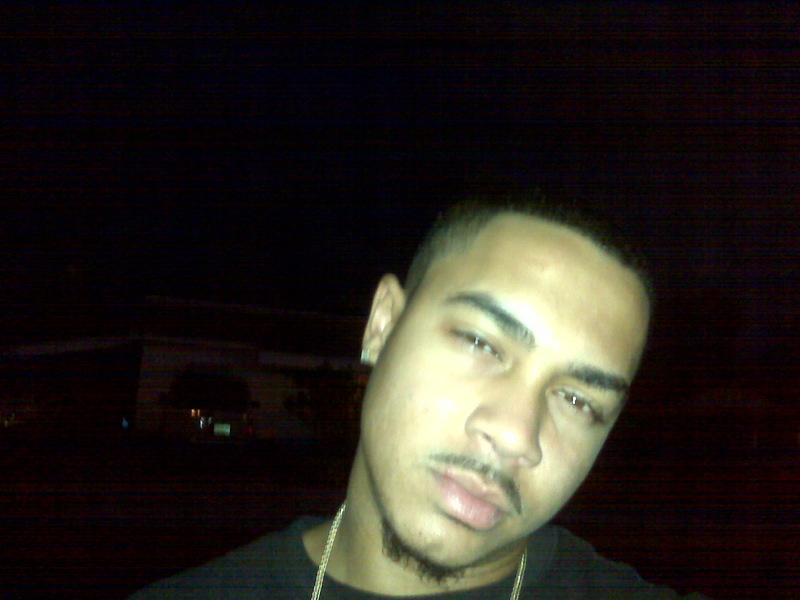 Date this pretty United States man Slickpulla23 from West Palm Beach US4722