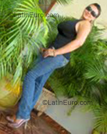 Date this lovely Brazil girl Renata from Inhumas BR2044