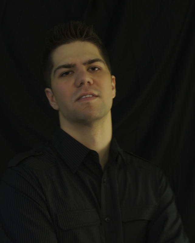 Date this delightful United States man Miguel from Woodland US4893