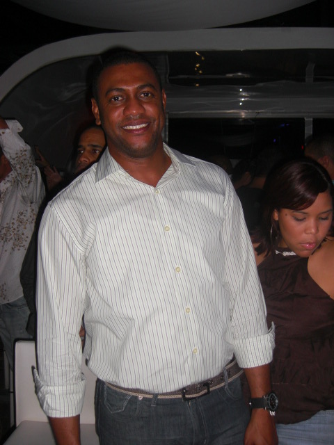Date this hard body Dominican Republic man Leonardo from Santo Domingo DO2469