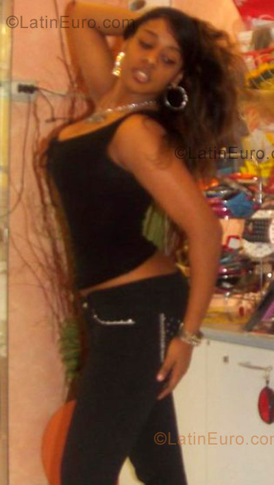 Date this athletic Italy girl Gisselle from Frosinone IT76