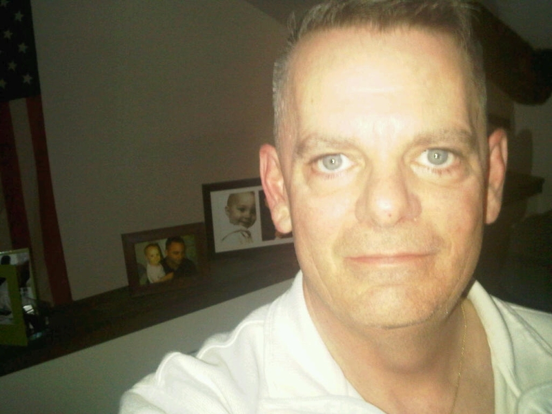 Date this happy United States man Elizaspoppi from Townsend US5005