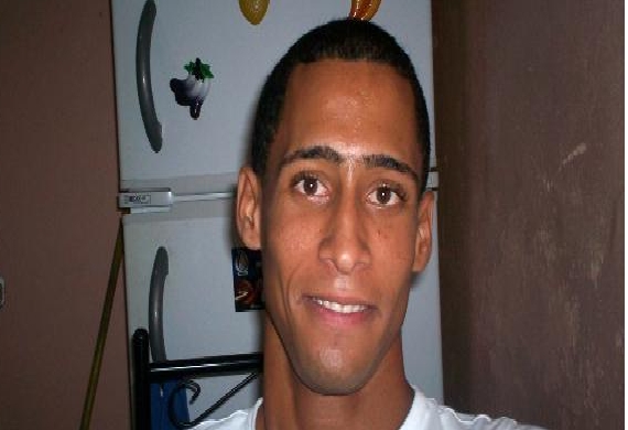 Date this pretty Dominican Republic man Charlie28659 from Santo Domingo Distrito Nacional DO2807
