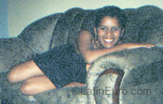 Date this sensual Brazil girl Raquel from Santa Luzia BR2175