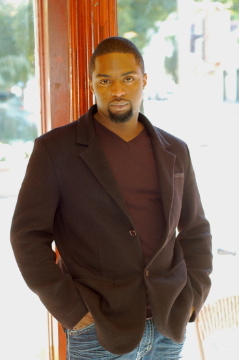 Date this georgeous United States man Rashade from Frederick US5036