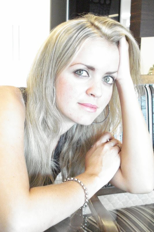 Date this sensual Brazil girl Laila from Sao Pedro Da Aldeia BR2195