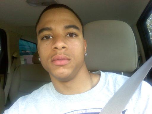 Date this happy United States man Mickel from  US5074