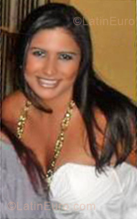 Date this tall Brazil girl Gabriella from Brasilia BR2253
