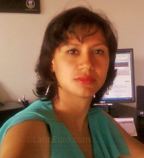 Date this hot Colombia girl Ofir from Cartago CO2917