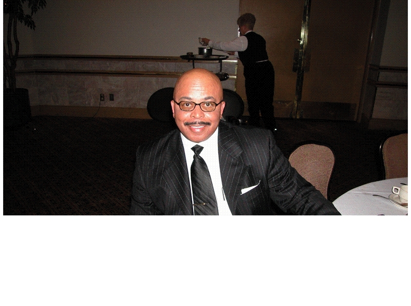 Date this tall United States man PRINTER from Detroit US5297