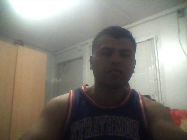 Date this good-looking United States man Enrique_559 from Fresno US5502