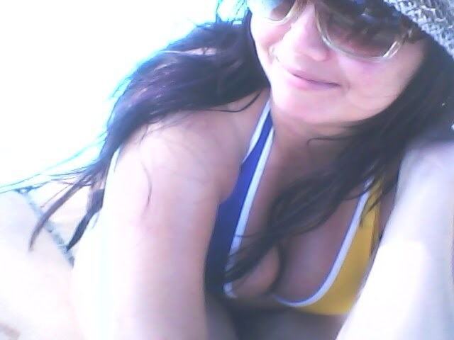 Date this stunning Brazil girl Karolinne from Sao Paulo BR2485