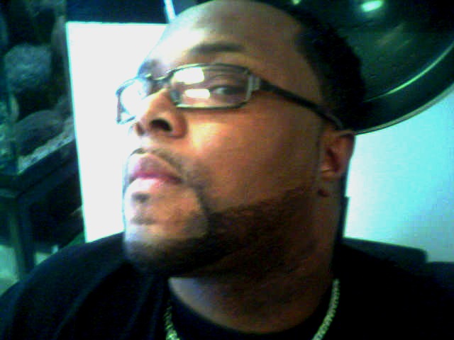 Date this hot United States man Moesta from Chicago US5674