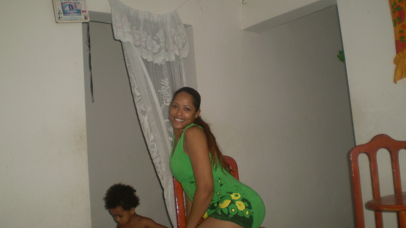 Date this voluptuous Dominican Republic girl Lahijadepapa from Santo Domingo DO3734
