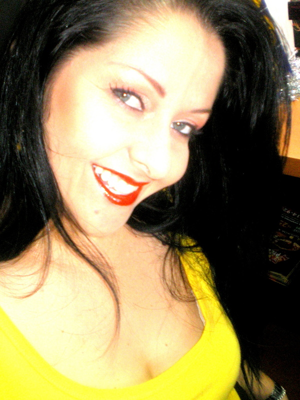 Date this sultry Brazil girl Ldica from Curitiba BR2611