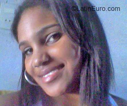 Date this stunning Brazil girl Laany from Fortaleza BR5976