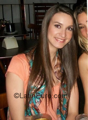 Date this sensual Brazil girl Bruna from Salvador BR4615