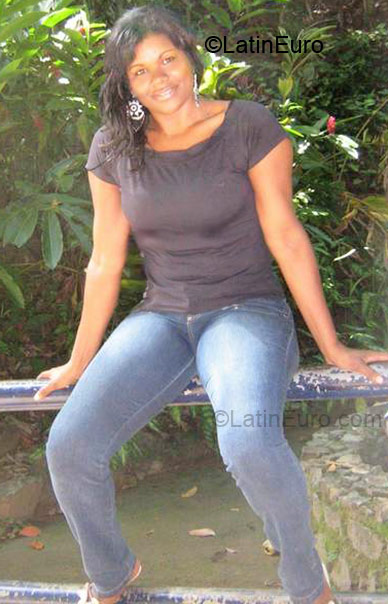 Date this delightful Brazil girl PAULINHA from Salvador BR2745