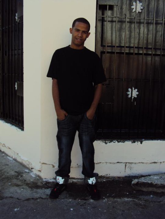 Date this georgeous Dominican Republic man Yefry francisco from Pueblo Nuevo DO4135