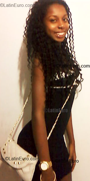 Date this attractive Brazil girl Izabela from Rio de Janeiro BR4778