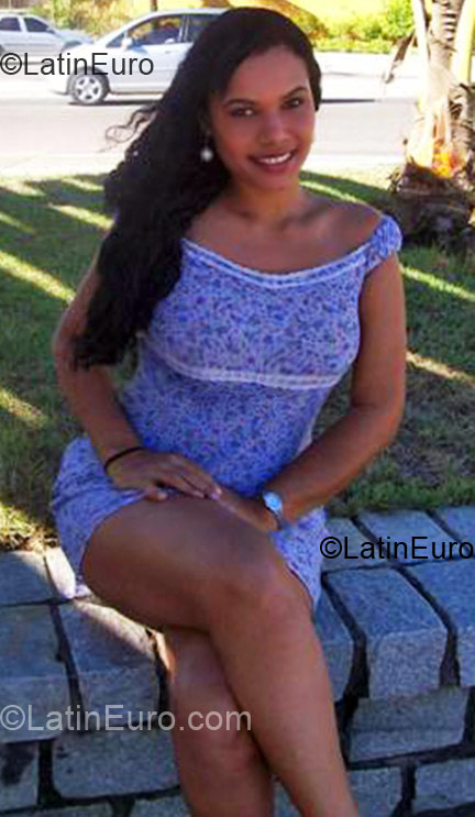 Date this exotic Brazil girl Nanda from Salvador BR3115