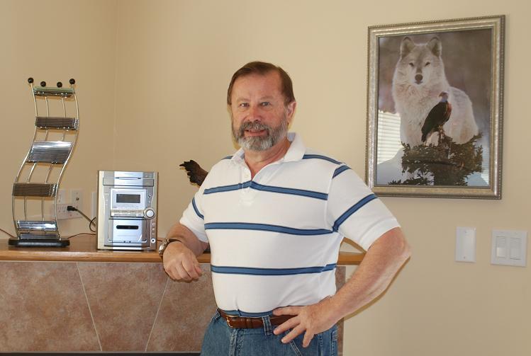 Date this voluptuous United States man Dirk from Richland US6330