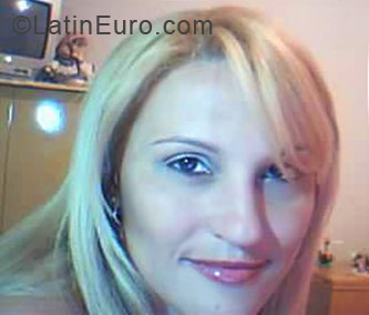 Date this young Brazil girl Sheila from Lencois Paulista BR4334