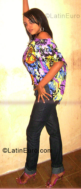 Date this delightful Brazil girl Karine from Niteroi BR5523